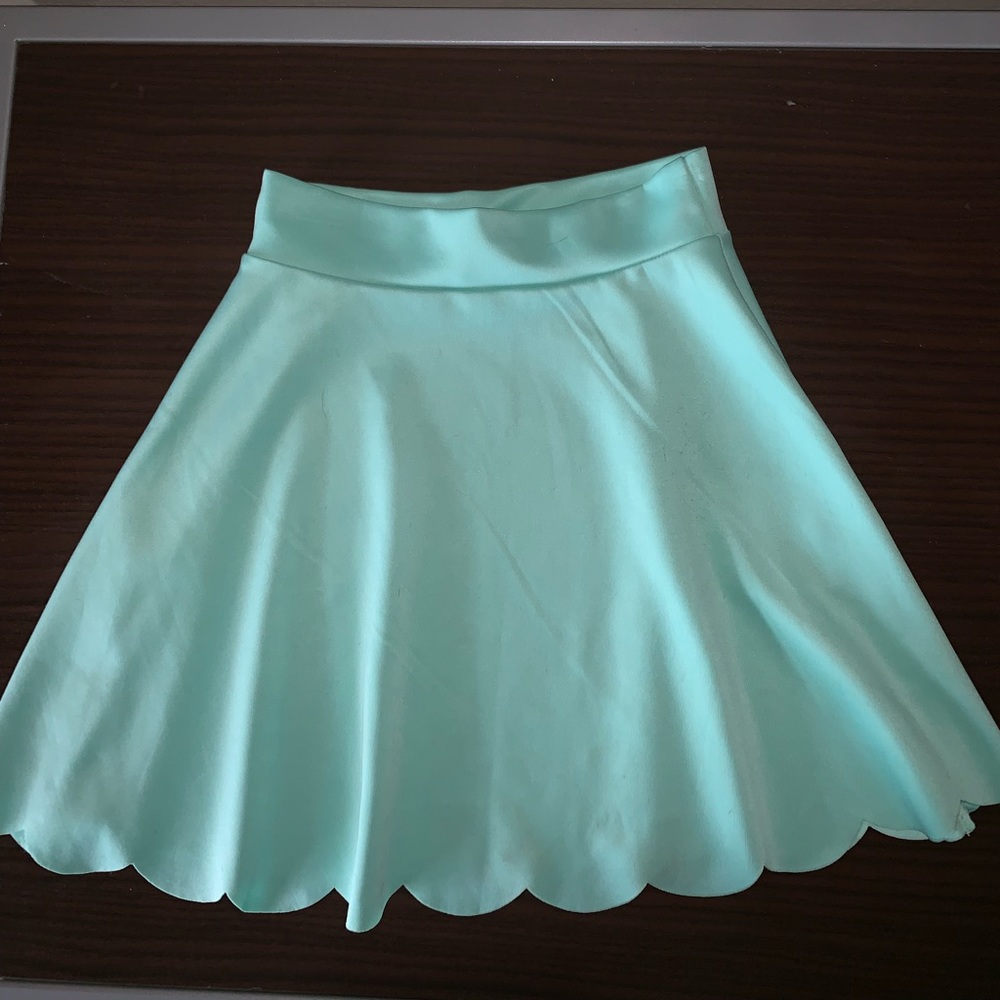 Mint Scallop trim Skirt